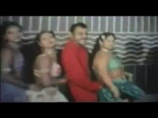 Bangla гарам масала видео песня (2)
