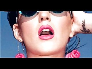 Katy Perry рот