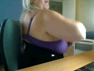 горячая большая сиськи мама в веб-камере