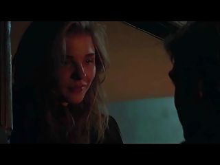 chloe moretz 5-я волновая сексуальная сцена