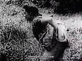 жесткий секс в зеленом лугу (1930-е годы)