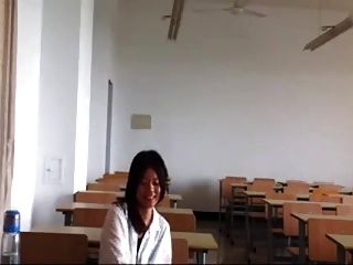 китайская девушка и белый учитель